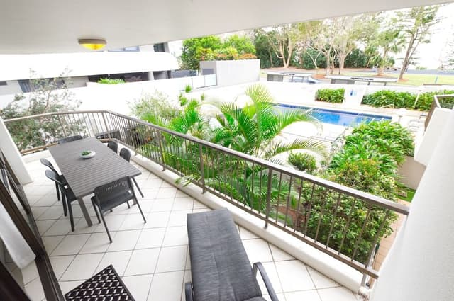 Three-Bedroom Apartment - Pool View