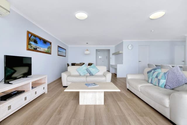 Two-Bedroom Apartment - Ocean View