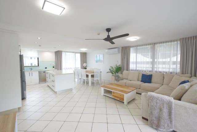 Three-Bedroom Apartment - Pool View