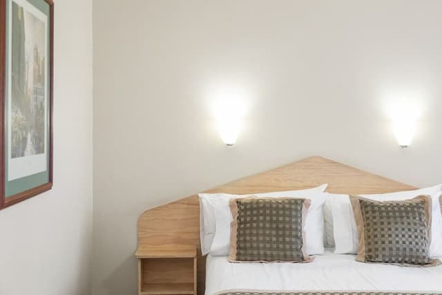 Standard Twin Room, Multiple Beds, Bathtub