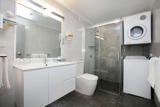 Standard Apartment, Multiple Beds, Non Smoking, Kitchen (Full Kitchen)