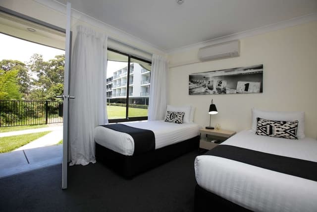 Standard Apartment, Multiple Beds, Non Smoking, Kitchen (Full Kitchen)