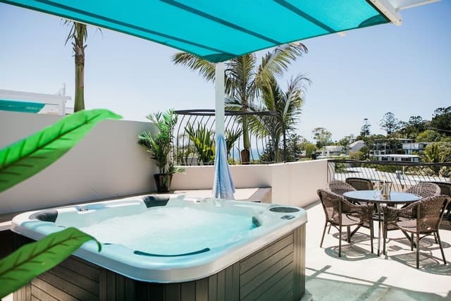 Pool View Penthouse