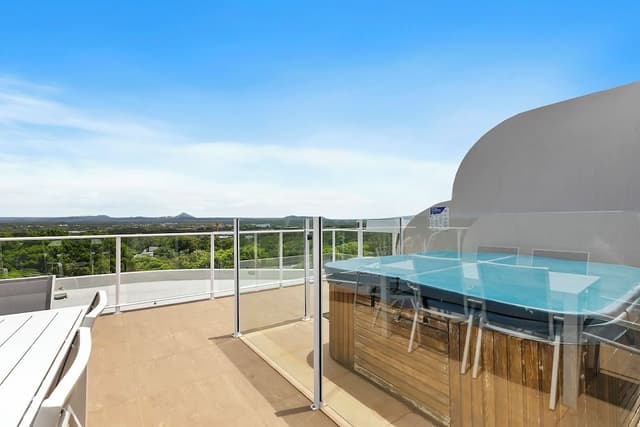 Premium Apartment, 2 Bedrooms, Hot Tub, Mountain View