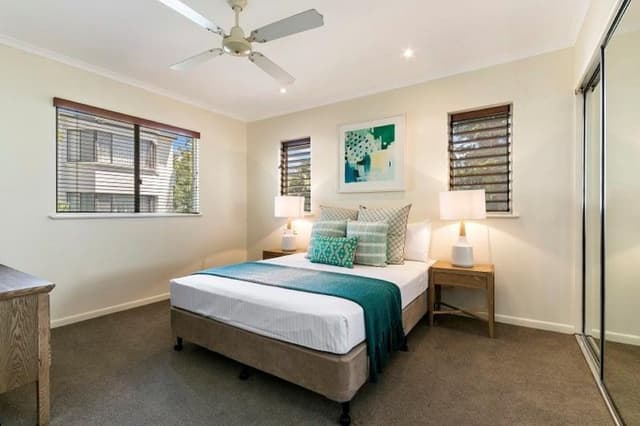 2 Bedroom 2 Bathroom Apartment