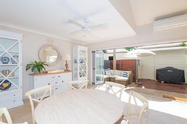 3 Bedroom Deluxe Waterfront