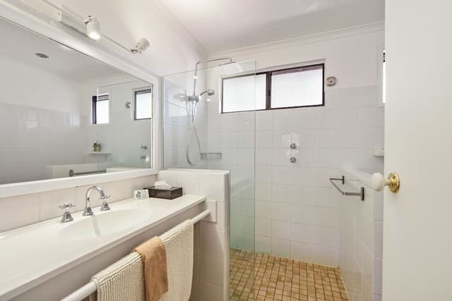 Panoramic Studio Suite, Multiple Beds, Kitchen, Garden View
