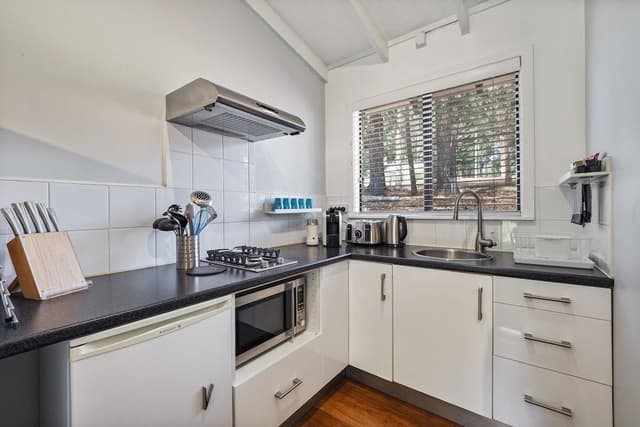 Panoramic Studio Suite, Multiple Beds, Kitchen, Garden View