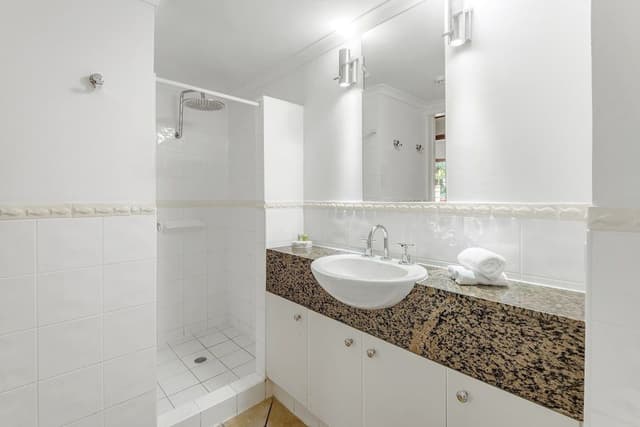 Deluxe Apartment, 1 King Bed