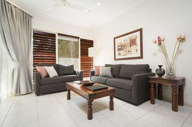 One Bedroom Apartment