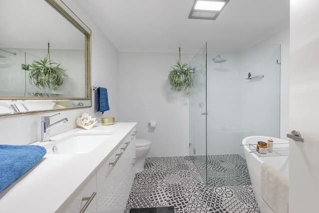 Three Bedroom Deluxe Bayview