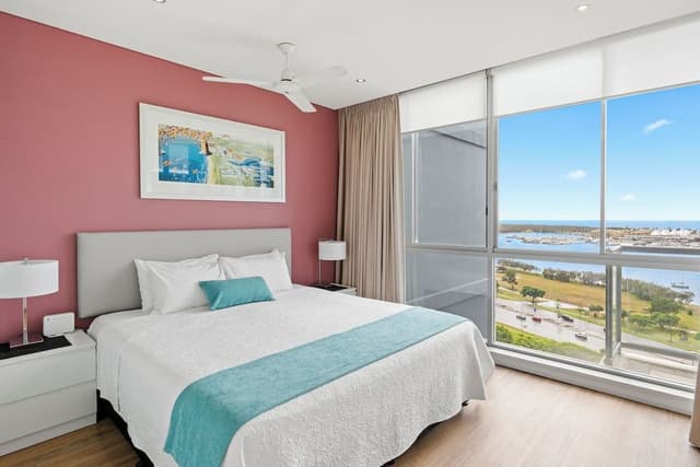 1 Bedroom Ocean View Apartment
