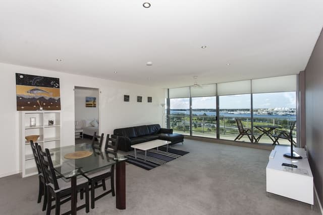 2 Bedroom Ocean View Queen Queen