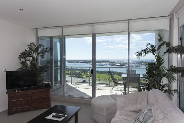 1 Bedroom Ocean View Apartment