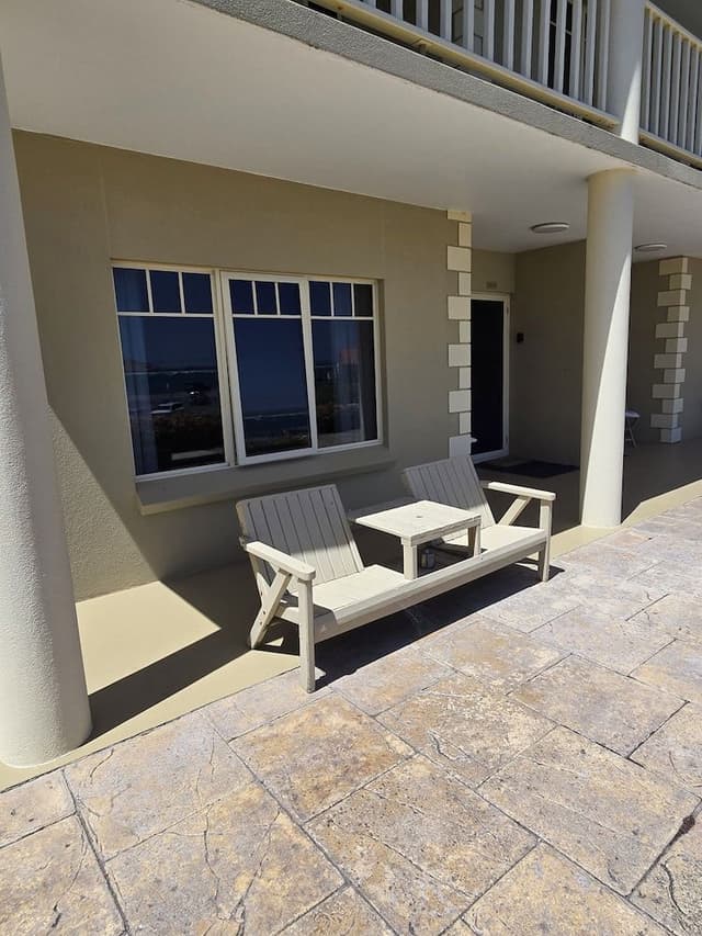 Premium Apartment, 1 King Bed, Bay View, Beachside