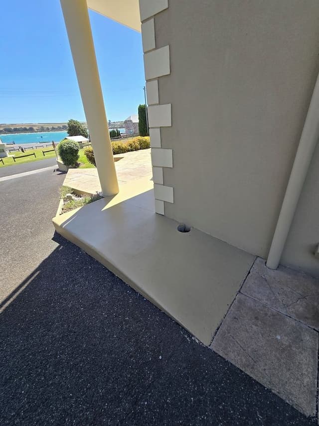 Premium Apartment, 1 King Bed, Bay View, Beachside