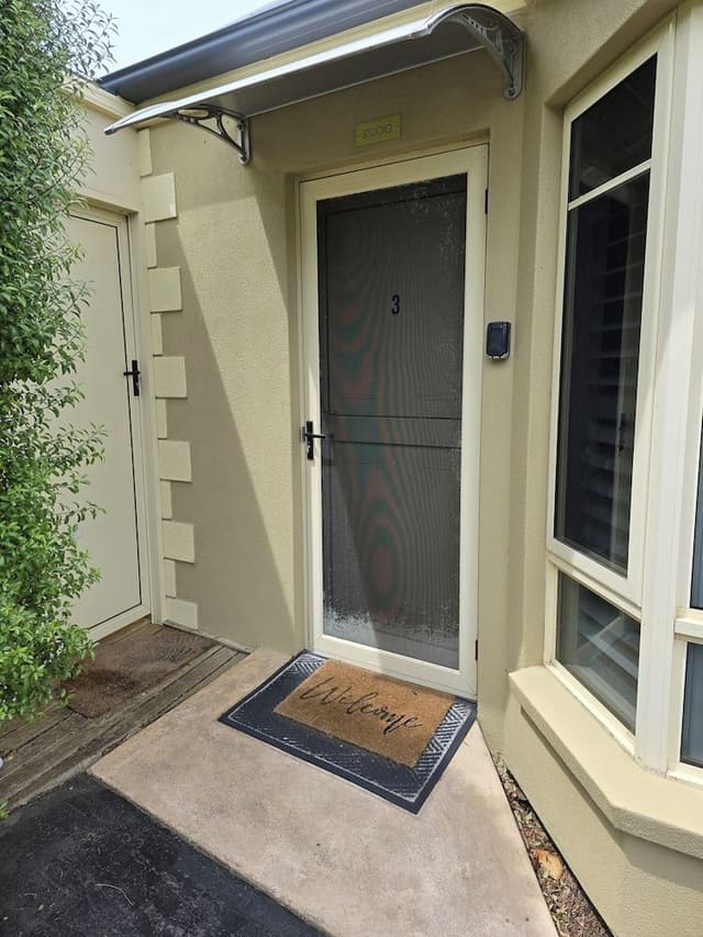 Premium Studio, 1 King Bed, Bay View, Beachside