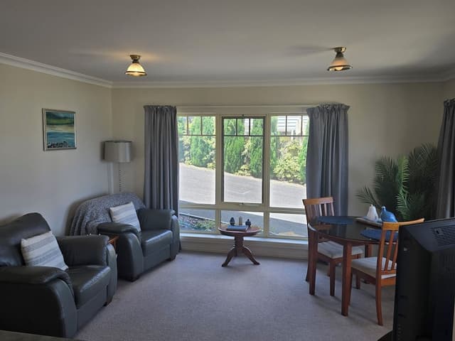 Premium Apartment, 1 King Bed, Bay View, Beachside