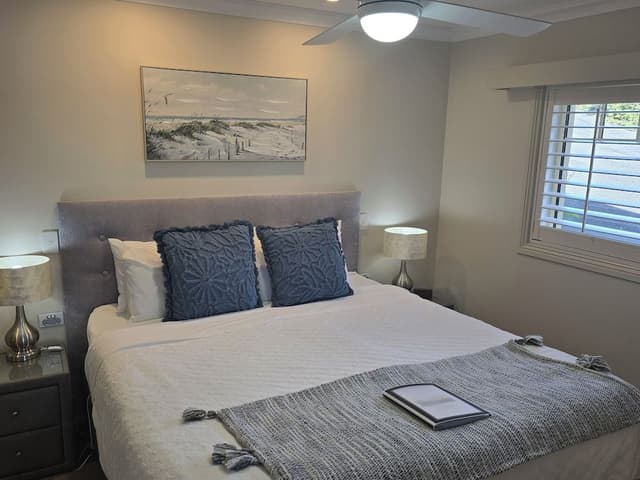 Premium Apartment, 1 King Bed, Bay View, Beachside