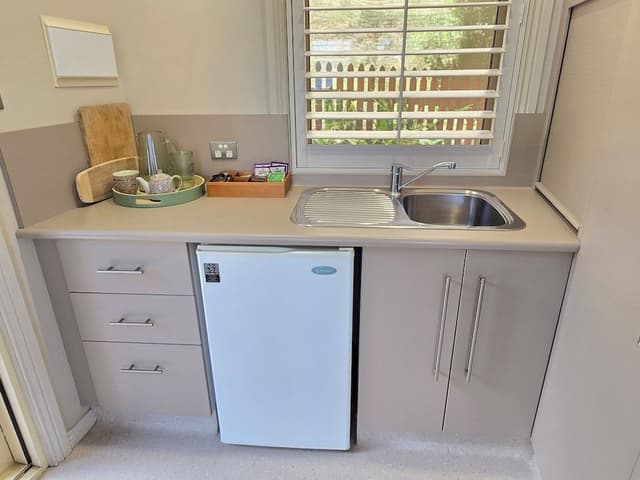 Premium Studio, 1 King Bed, Bay View, Beachside