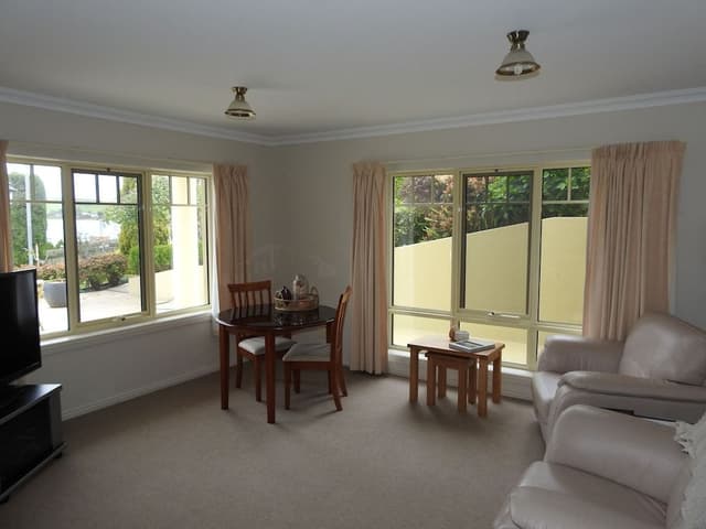 Premium Apartment, 1 King Bed, Bay View, Beachside