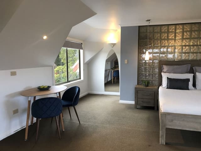 The Lovers Loft (Spa Suite)