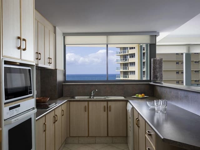 Room, 3 Bedrooms (Ocean)