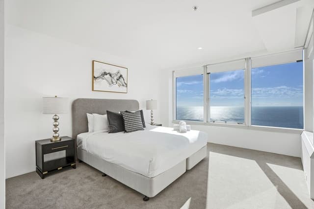4 Bedroom Sub-Penthouse (North)