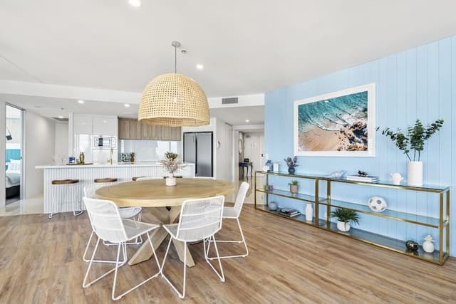 3 Bedroom Beach Apartment
