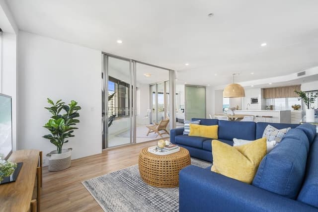 3 Bedroom Beach Apartment