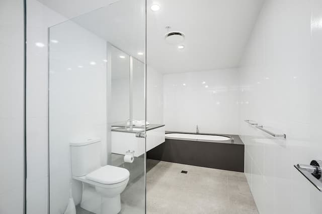 4 Bedroom Sub-Penthouse (North)