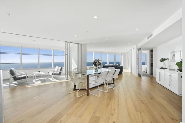 4 Bedroom Sub-Penthouse (North)