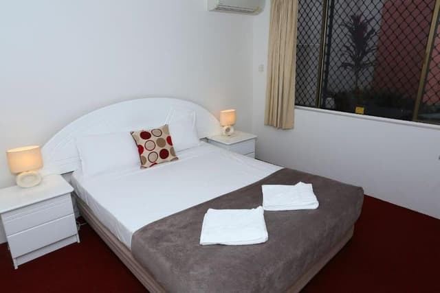 1 Bedroom Budget
