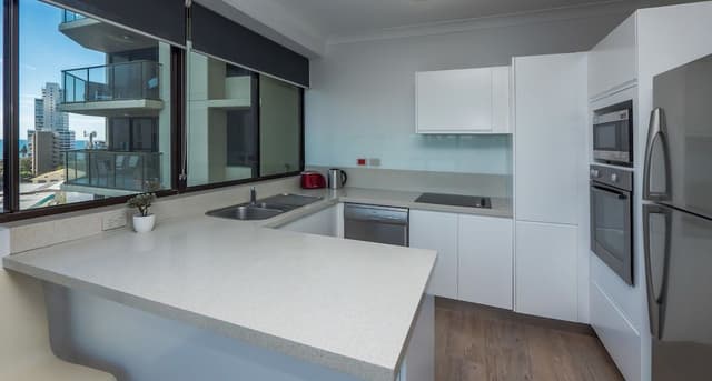 Riverfront View, 2 Bedrooms 2 Bathrooms Apartment with Balcony (2 Nights)