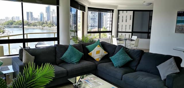 Riverfront View, 2 Bedrooms 2 Bathrooms Apartment with Balcony (2 Nights)