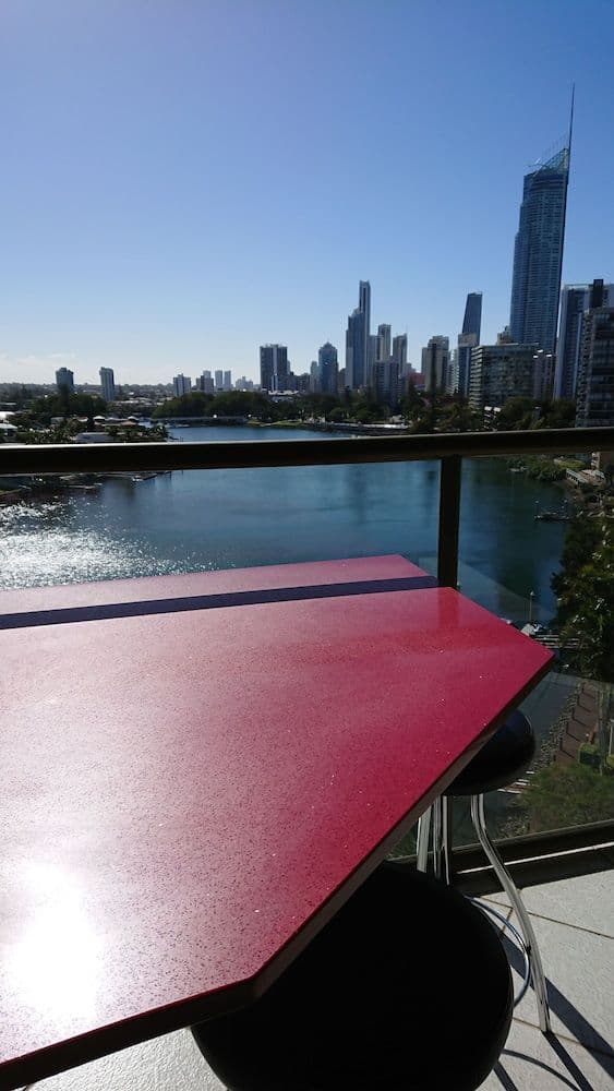Riverfront View, 2 Bedrooms 2 Bathrooms Apartment with Balcony (2 Nights)