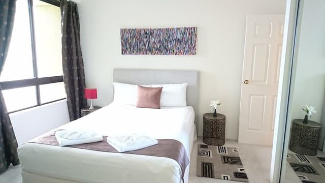 Riverfront View, 2 Bedrooms 2 Bathrooms Apartment with Balcony (2 Nights)