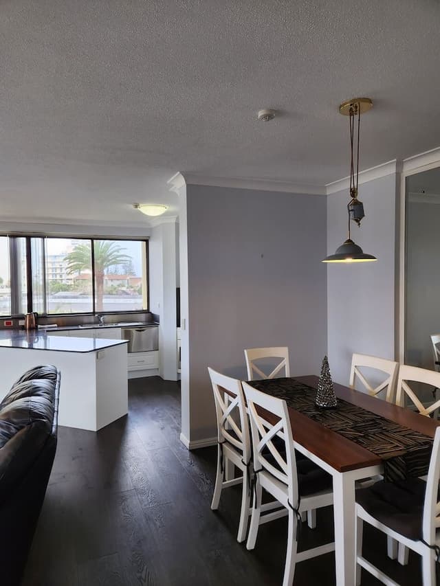 Standard 2 Bedrooms, 2 Bathrooms Apartment with Balcony (5 Nights)