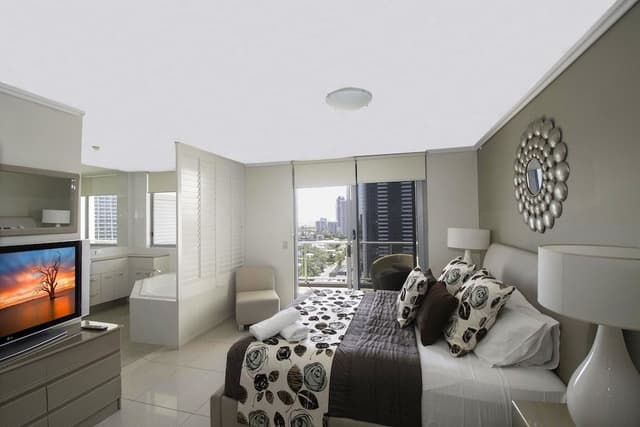3 Bedroom 2 Bathroom Sub Penthouse