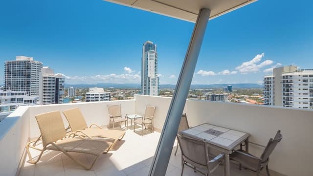 3 Bedroom 2 Bathroom Sub Penthouse