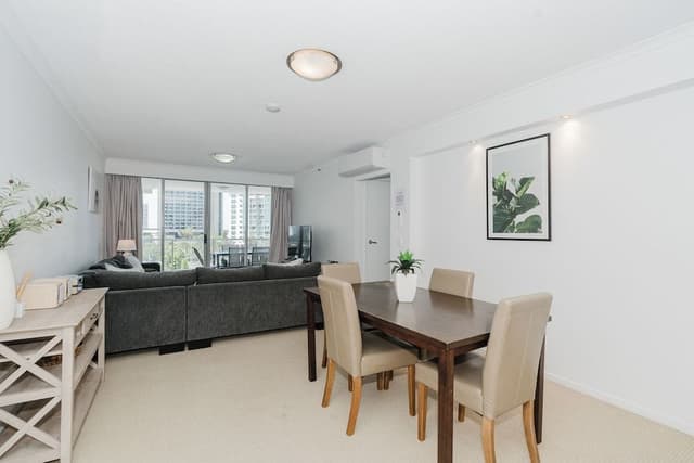 2 Bedroom 2 Bathroom Apartment