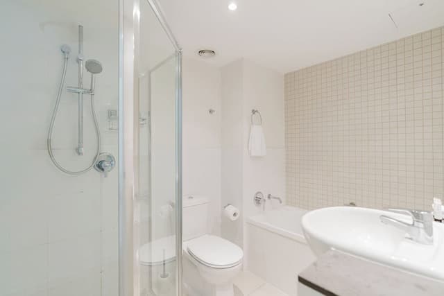 2 Bedroom 1 Bathroom Apartment