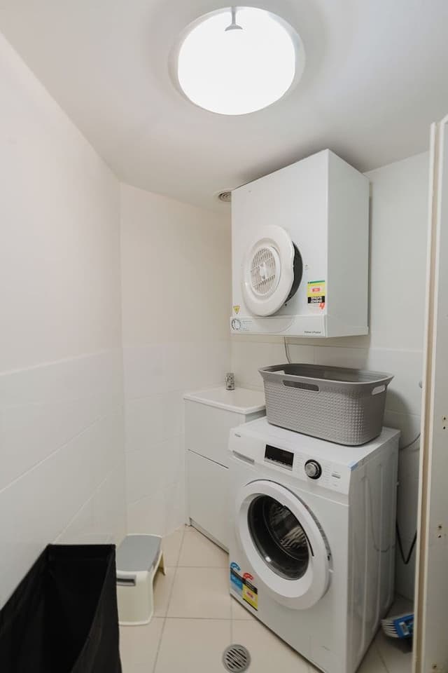 2 Bedroom 1 Bathroom Apartment