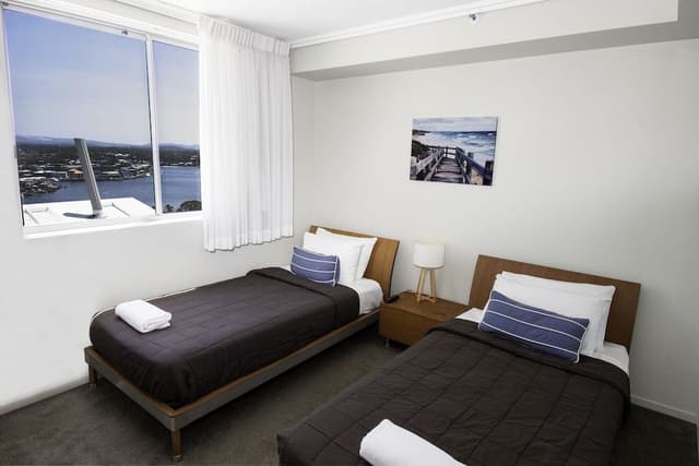3 Bedroom 2 Bathroom Sub Penthouse
