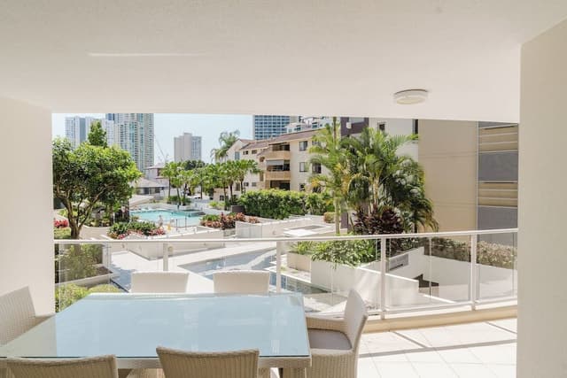 2 Bedroom 1 Bathroom Apartment