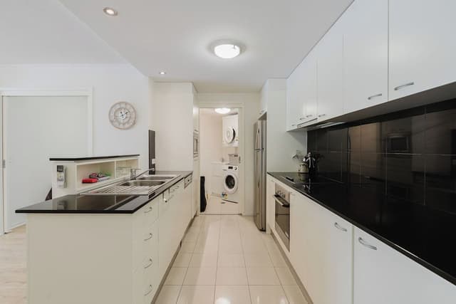 2 Bedroom 1 Bathroom Apartment