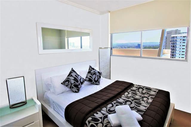 3 Bedroom 2 Bathroom Sub Penthouse