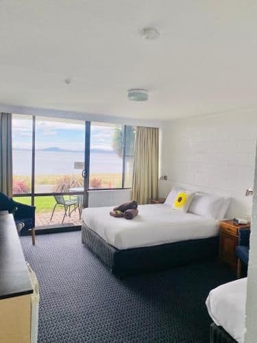 Double or Twin Room with Bay View - Ground Floor