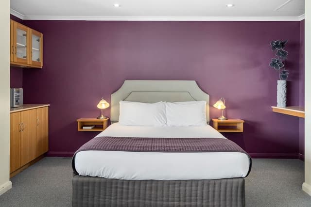 Standard Queen Room - Spa Bath
