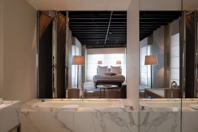 Establishment Room